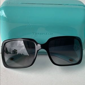 Tiffany &Co. Victoria sunglasses